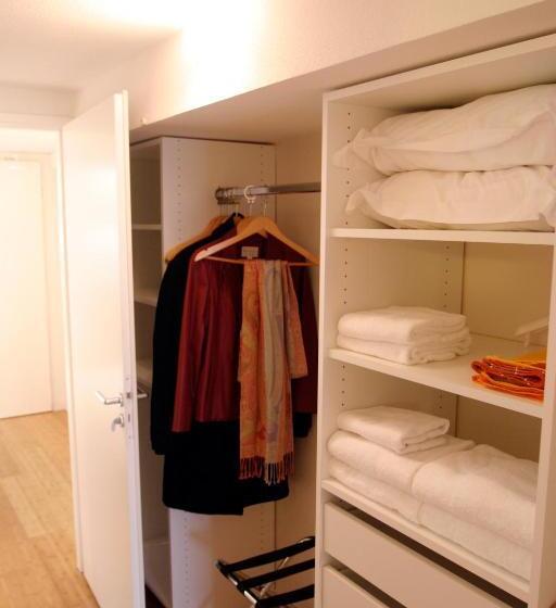 شقة غرفة واحدة, Hôtel Pierre Blanche