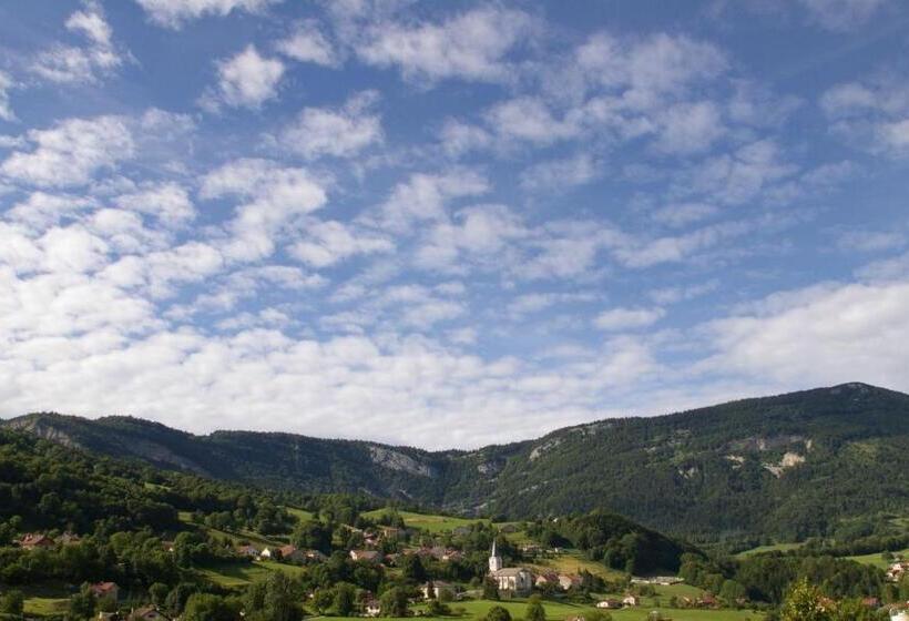 غرفة ديلوكس, Hôtel Pierre Blanche