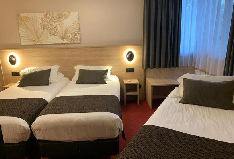 اتاق استاندارد سه نفره, Logis Hotel Restaurant Spa Le Lac