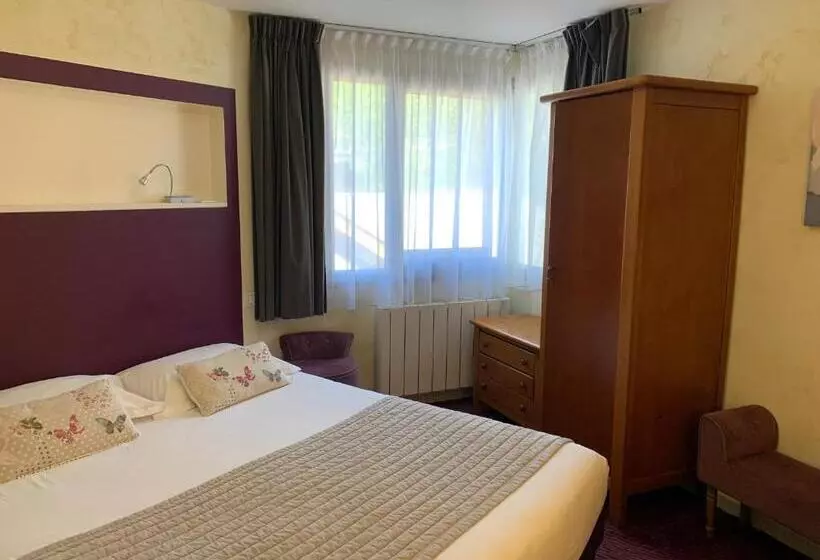 １階のスタンダードルーム, Logis Hotel Restaurant Spa Le Lac