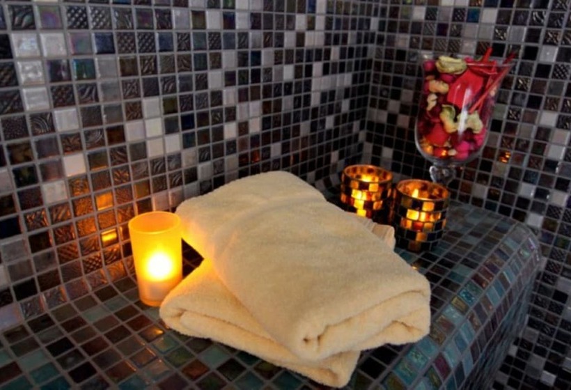 اتاق استاندارد, Logis Hotel Restaurant Spa Le Lac