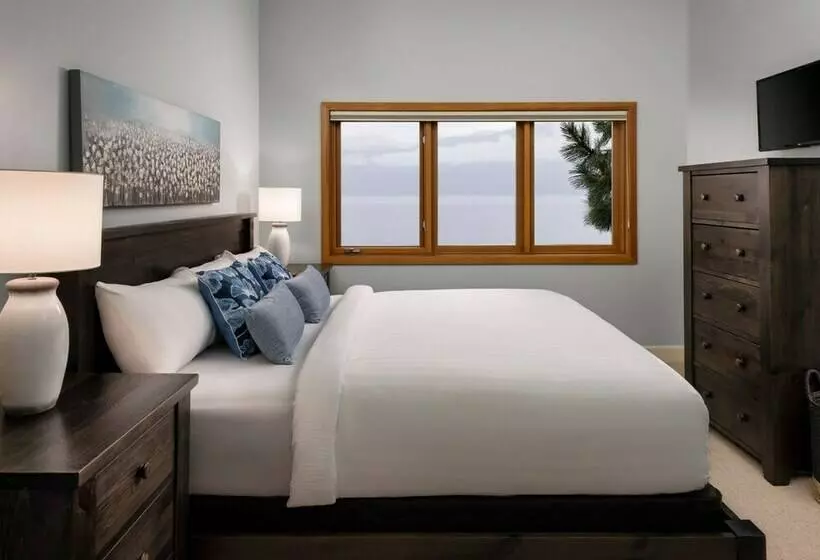ツーベッドルーム　ヴィラ, Outback Lakeside Vacation Homes