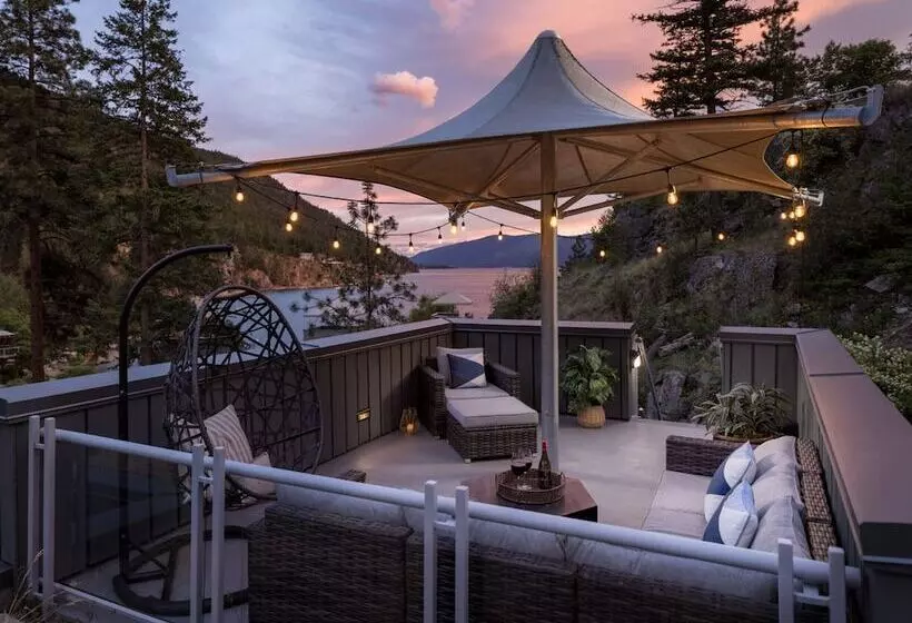 ツーベッドルーム　ヴィラ, Outback Lakeside Vacation Homes
