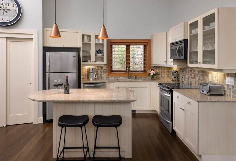 带2个卧室的别墅, Outback Lakeside Vacation Homes