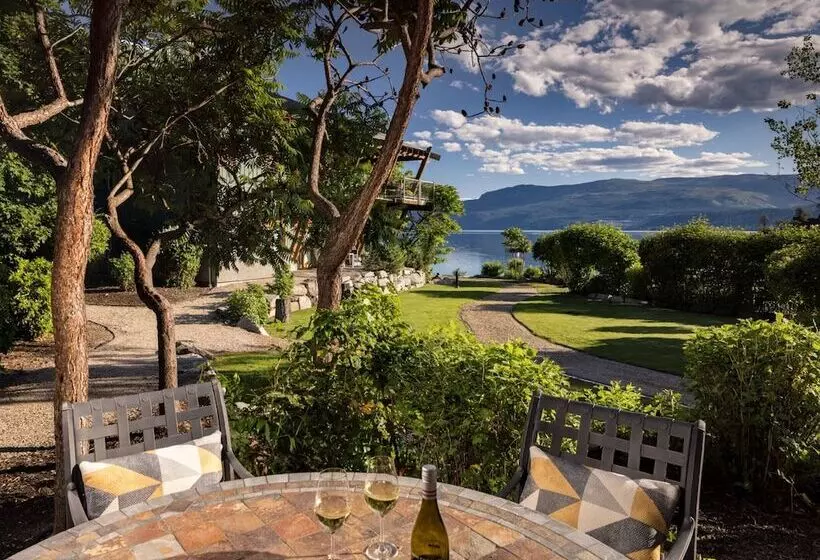 スリーベッドルーム　ヴィラ, Outback Lakeside Vacation Homes