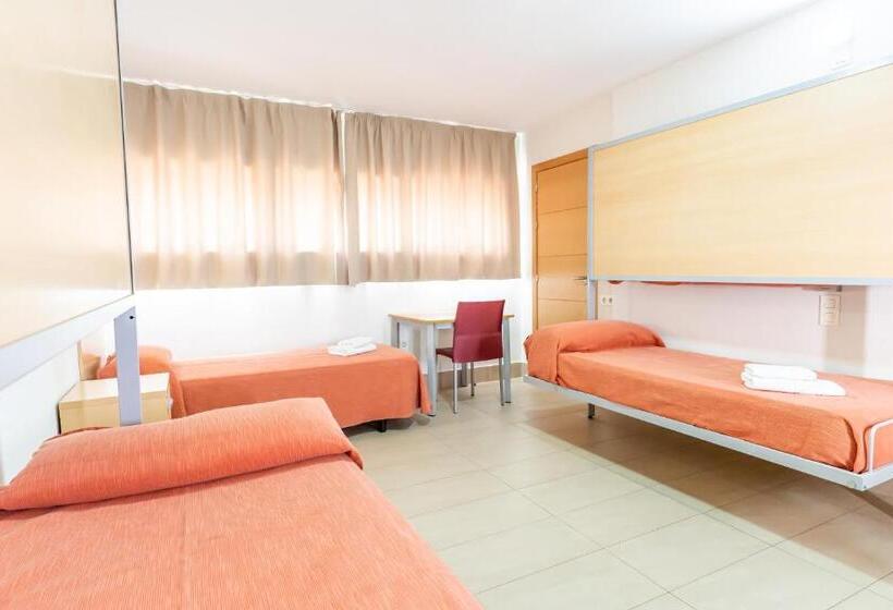 اتاق استاندارد, Albergue Inturjoven Sevilla