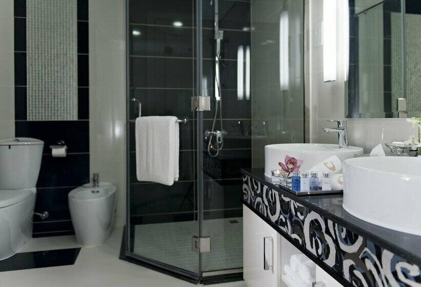 جناح مطل على المدينة, Damac Maison Mall Street