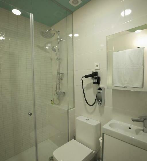 اتاق سوپریور با چشم‌انداز شهر, Vitium Urban Suites