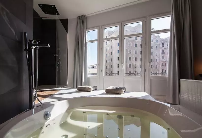 اتاق پرمیوم, Vitium Urban Suites
