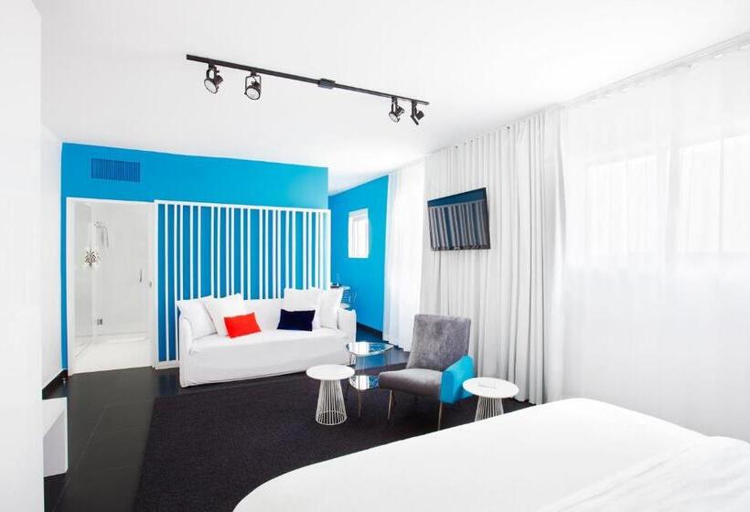 إستوديو قياسى, Blanc Kara Adults Only