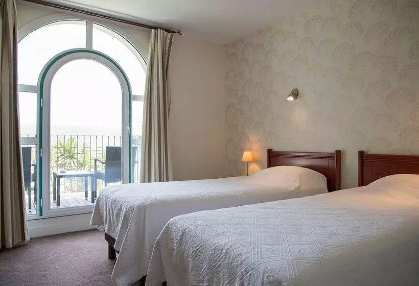 اتاق استاندارد با چشم‌انداز باغ, Clos De Vallombreuse, The Originals Relais