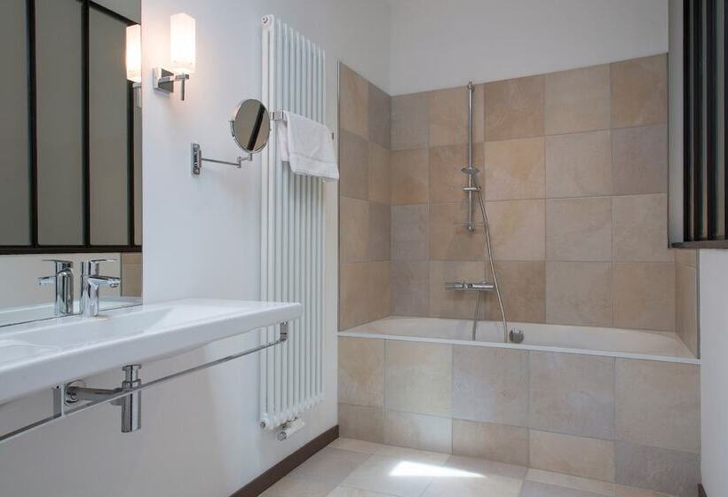 חדר סופריור, Clos De Vallombreuse, The Originals Relais