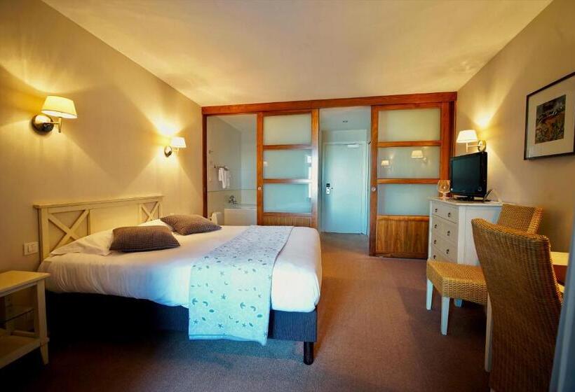 Номер Стандарт Вид на Море, Clos De Vallombreuse, The Originals Relais