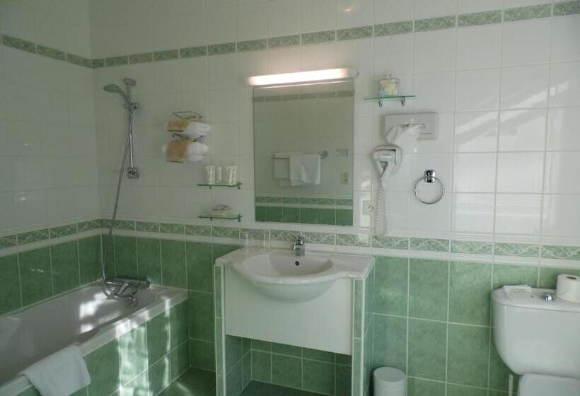 חדר קלאסי, Clos De Vallombreuse, The Originals Relais