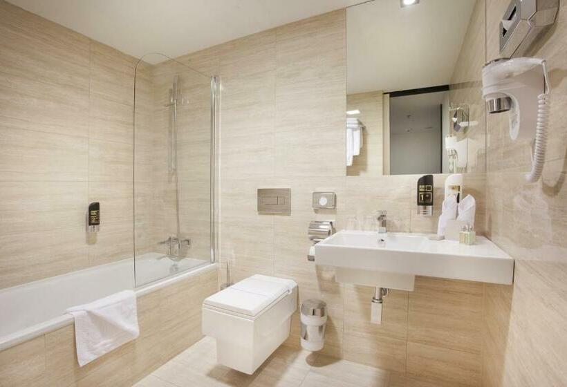 اتاق استاندارد یک نفره, Grandior Hotel Prague