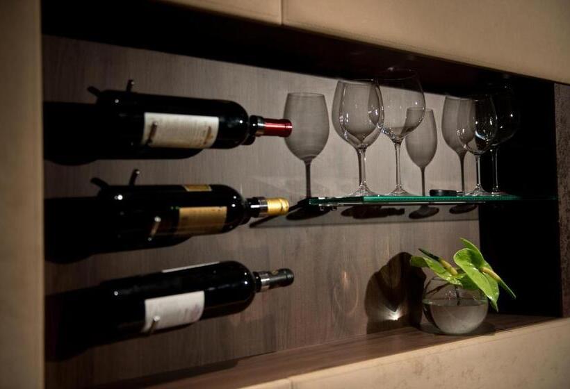 标准间, Kronwell Brasov