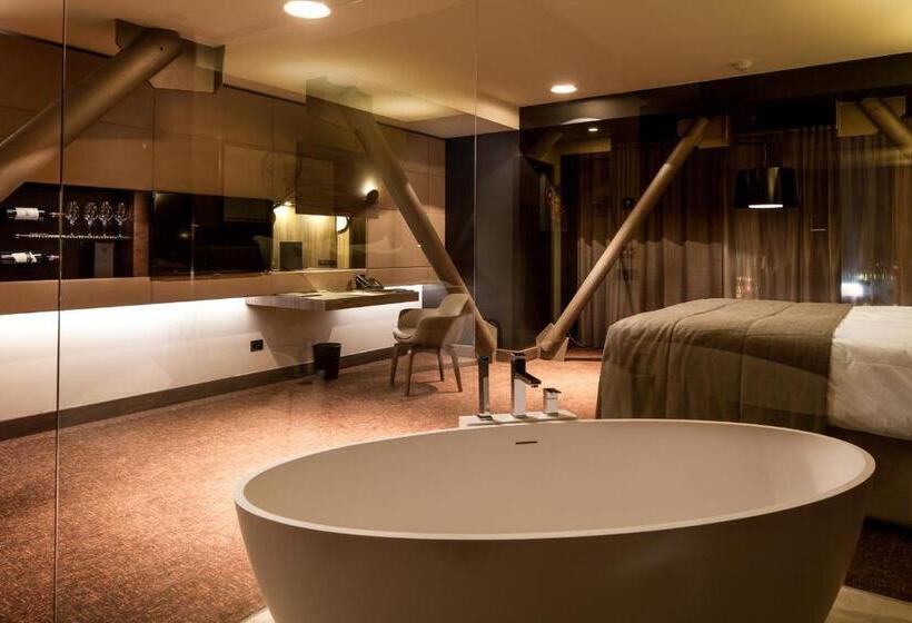 标准间, Kronwell Brasov