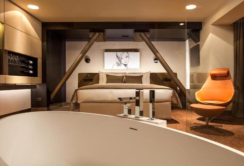 套房, Kronwell Brasov