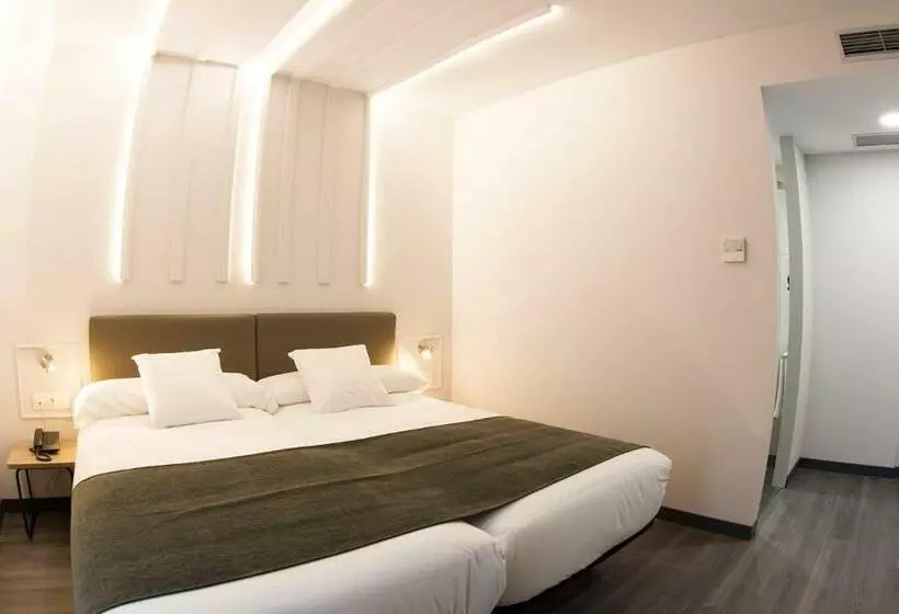 اتاق استاندارد, Lux Santiago