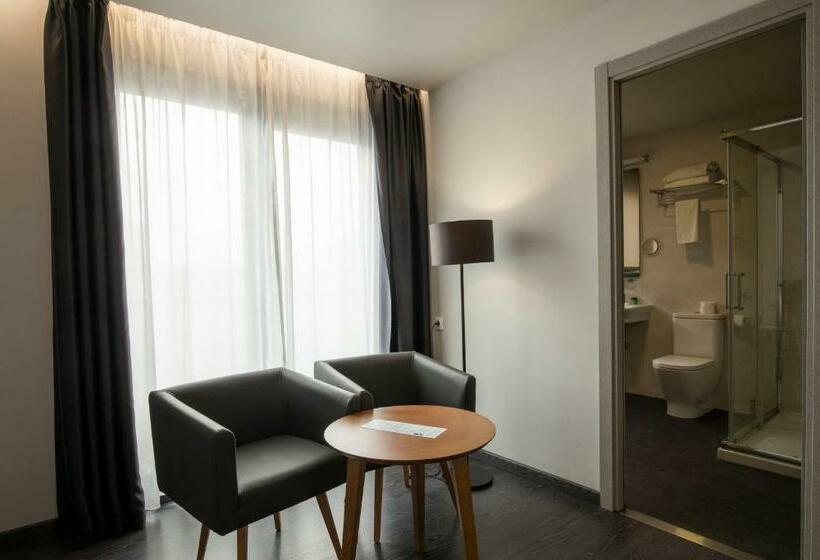 수피리어 룸, Lux Santiago