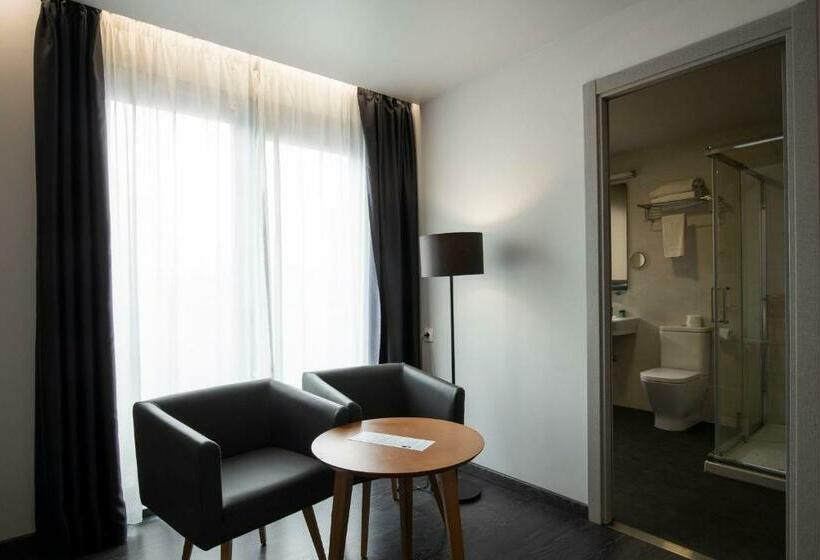 חדר סופריור, Lux Santiago