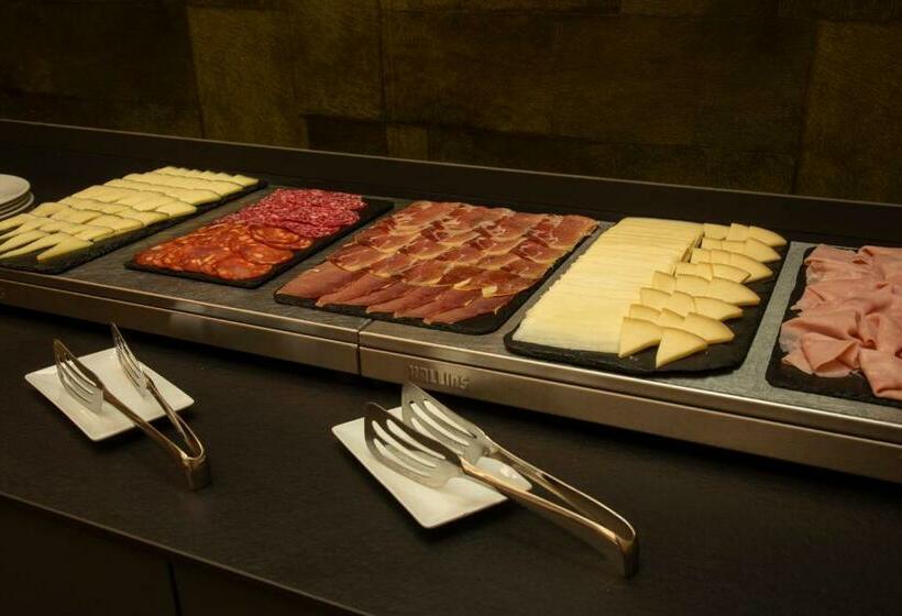 חדר סופריור, Lux Santiago