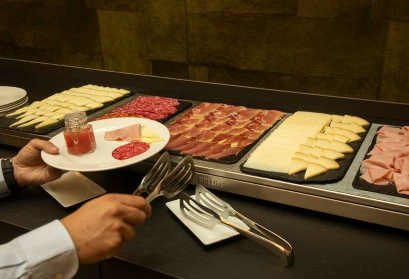 수피리어 룸, Lux Santiago