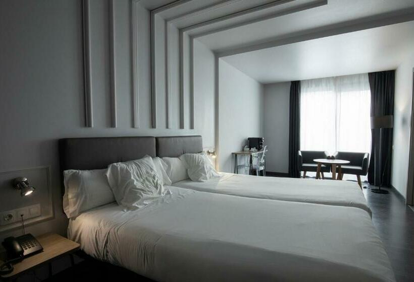 חדר סופריור, Lux Santiago