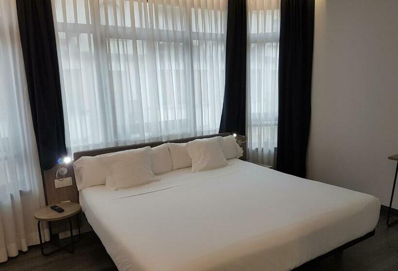 חדר סופריור, Lux Santiago