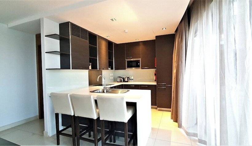 3 Bedroom Duplex Apartment, Majestic Arjaan By Rotana – Manama