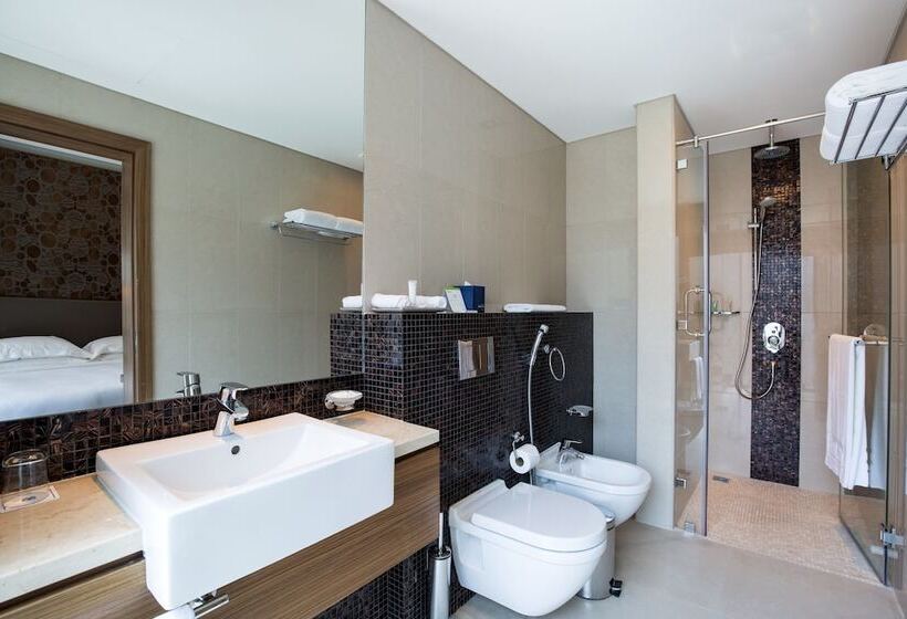 3 Bedroom Duplex Apartment, Majestic Arjaan By Rotana – Manama