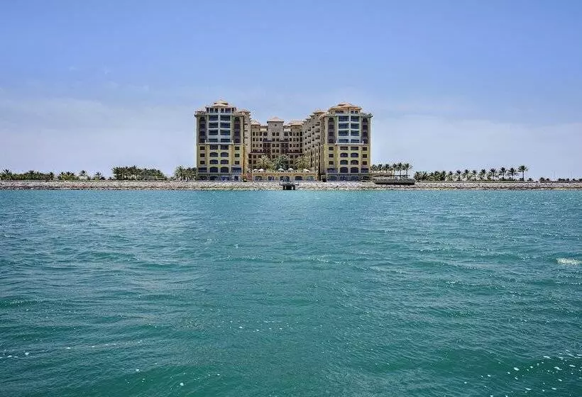 Superior-huone Sivuttainen Merinäkymä, Pullman Resort Al Marjan Island