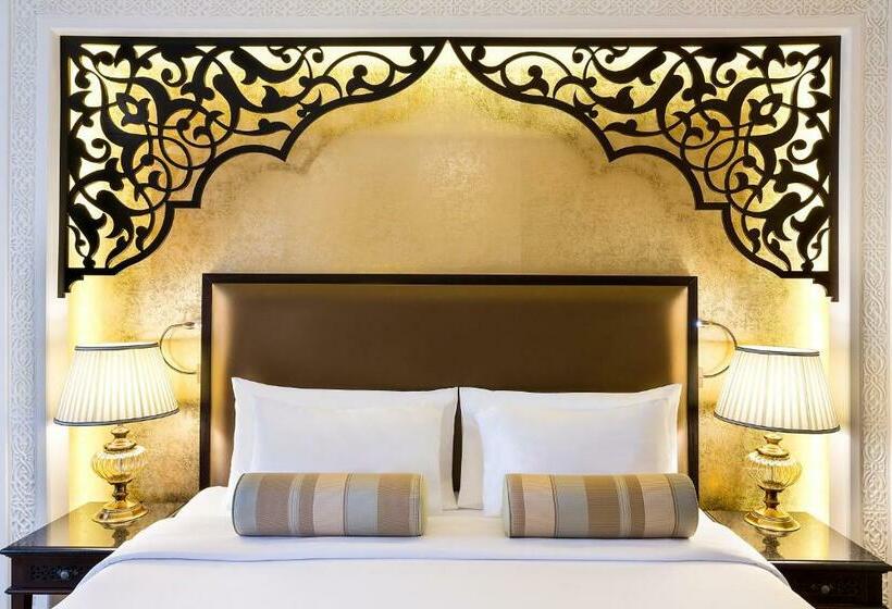 스위트 킹사이즈 침대, Pullman Resort Al Marjan Island