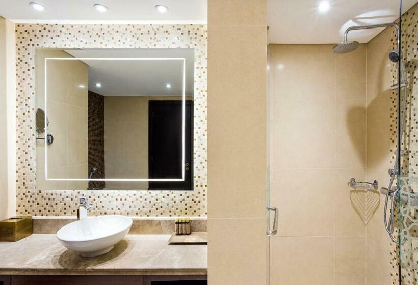 اتاق سوپریور با چشمانداز جانبی دریا, Pullman Resort Al Marjan Island