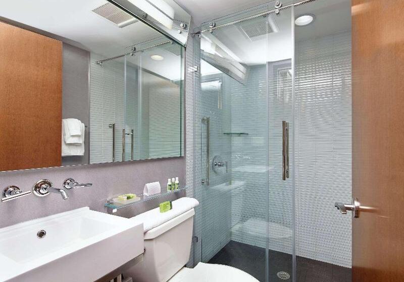 اتاق پرمیوم با چشم‌انداز دریا, Nouvata