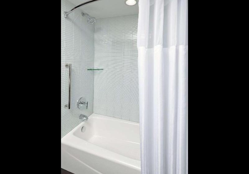 اتاق پرمیوم با چشم‌انداز دریا, Nouvata