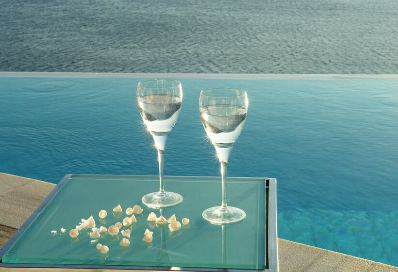 Люкс с Бассейном, Petasos Beach Resort & Spa Small Luxury Hotels Of The World