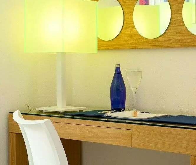 اتاق کلاسیک, Petasos Beach Resort & Spa   Small Luxury Hotels Of The World