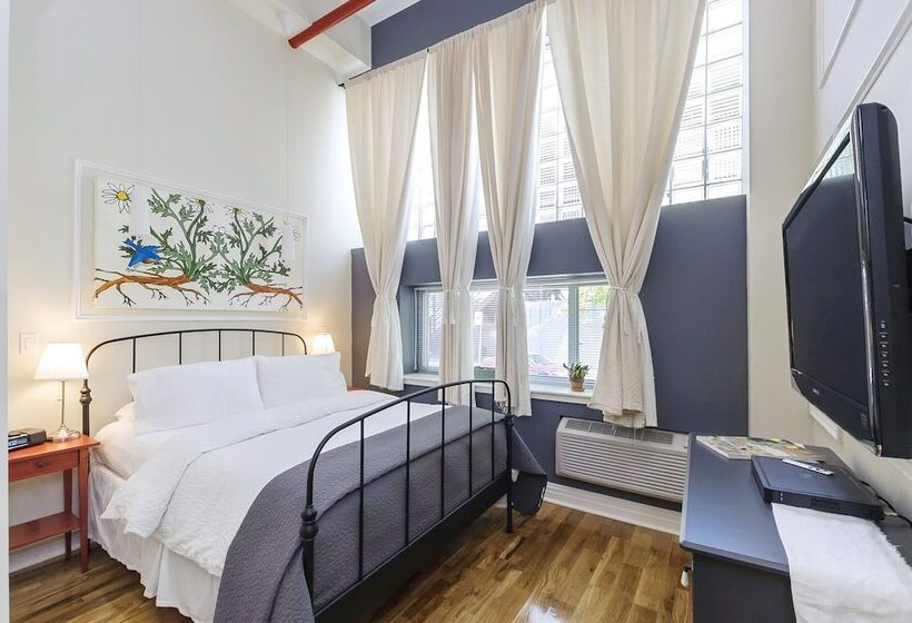 סוויטה, The Box House