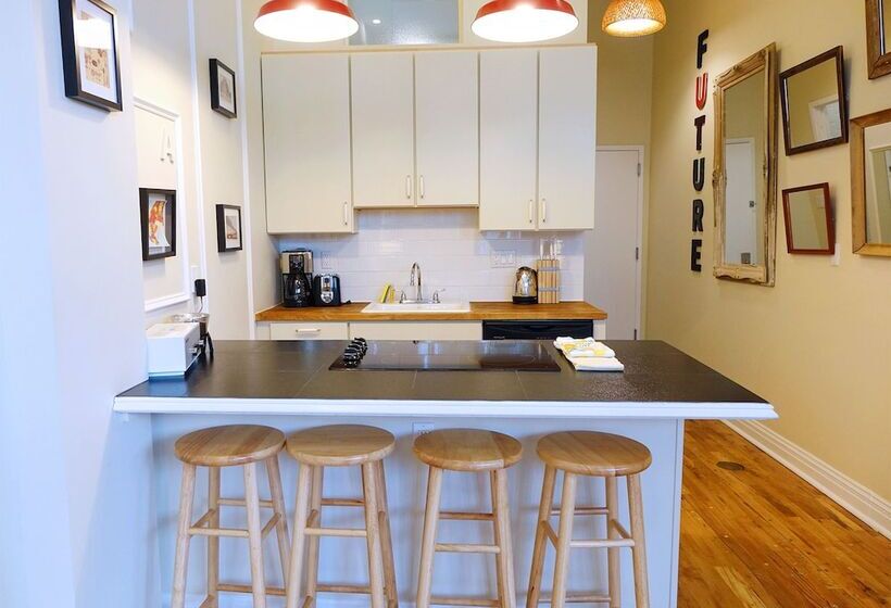 דירת דופלקס 2 חדרי שינה, The Box House