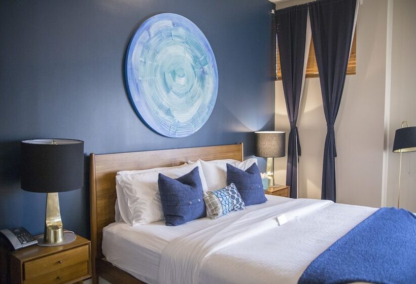 חדר סופריור, The Box House