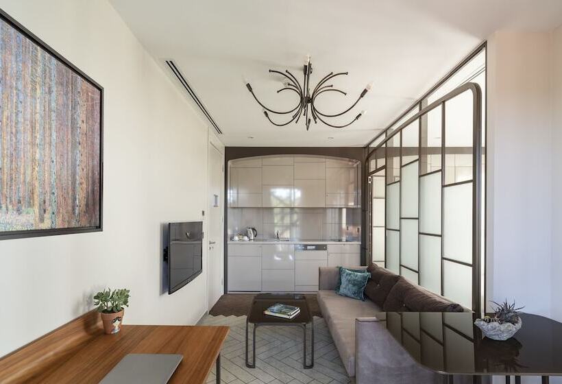 سوییت سوپریور, Upsuites