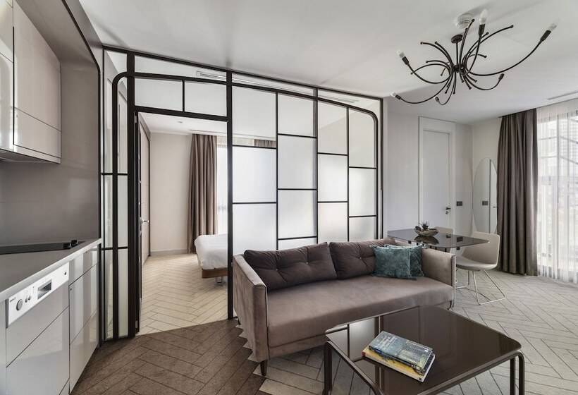 سوییت سوپریور, Upsuites