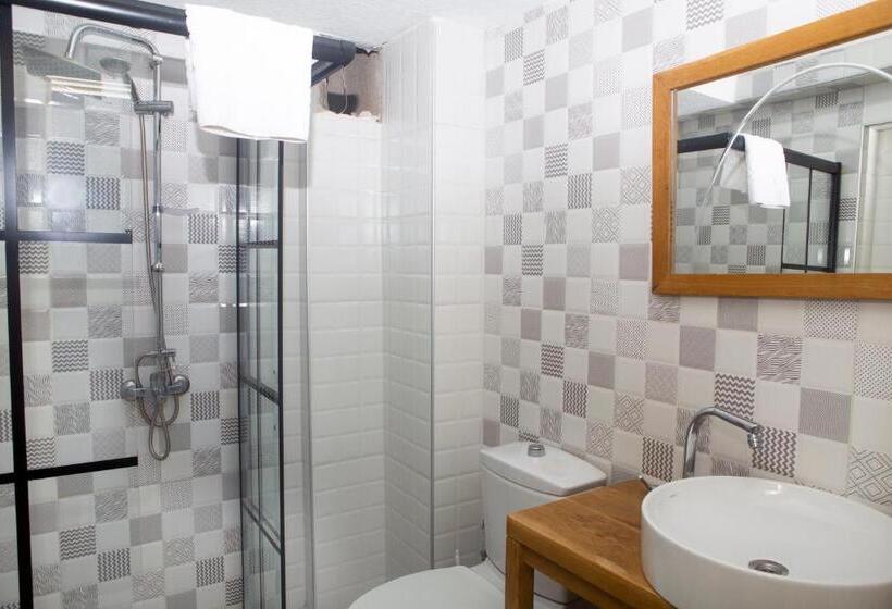 اتاق استاندارد, Can Grand