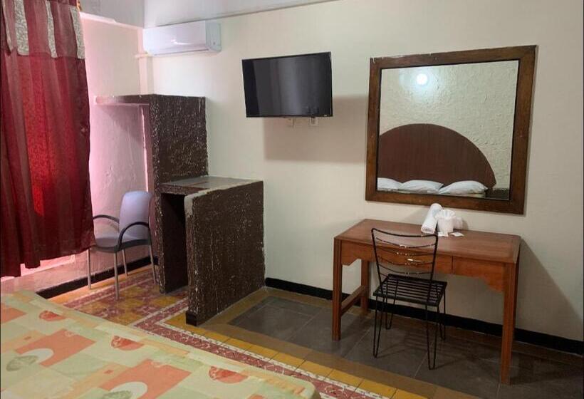 اتاق استاندارد یک نفره, Papagayo