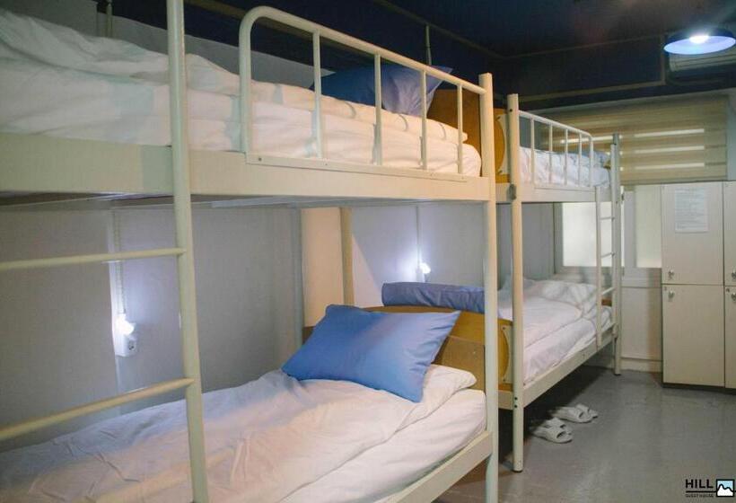 Кровать в Общей Комнате, Nampo Hill Guesthouse