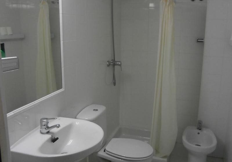 اتاق استاندارد یک تخته با سرویس بهداشتی مشترک, Hospederia Santa Cruz