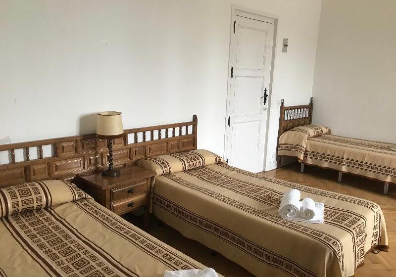 اتاق استاندارد سه نفره, Hospederia Santa Cruz