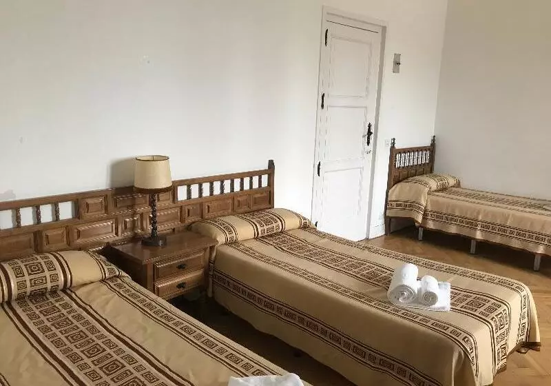 اتاق استاندارد سه نفره, Hospederia Santa Cruz
