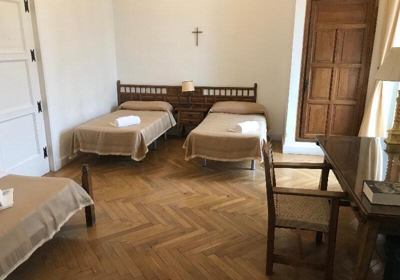 اتاق استاندارد سه نفره, Hospederia Santa Cruz